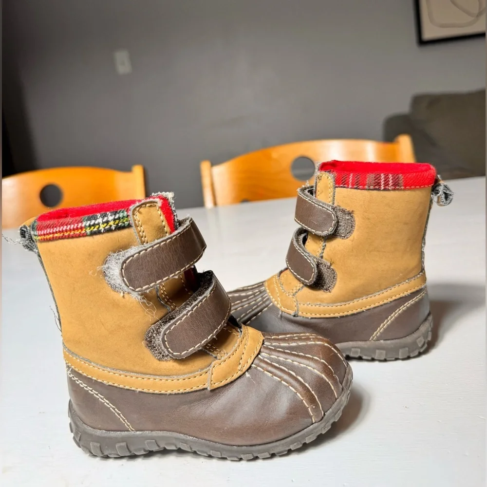 GAP Duck‎ Boots Infant Toddler Sz 6 Baby Boy Brown Red Tartan Plaid Tan Brown